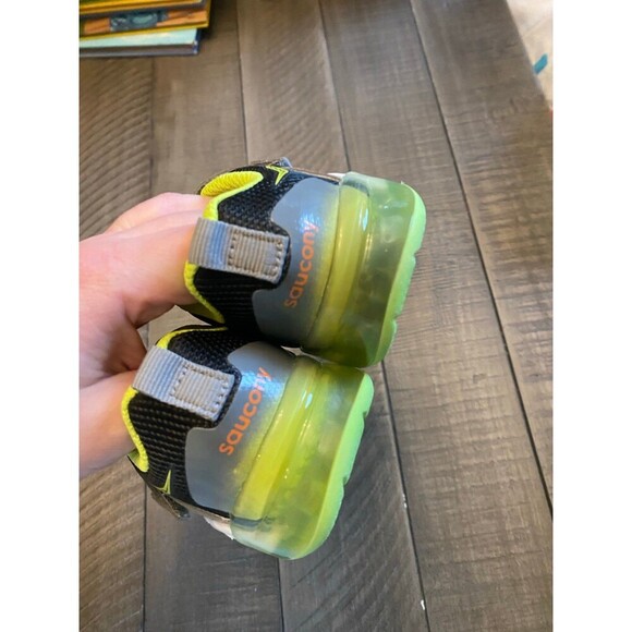 Saucony child flash glow sneaker - Picture 2 of 8